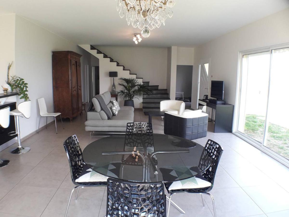 Villa 170 m² entre Lyon et St Etienne à Saint-Martin-la-Plaine Extérieur photo